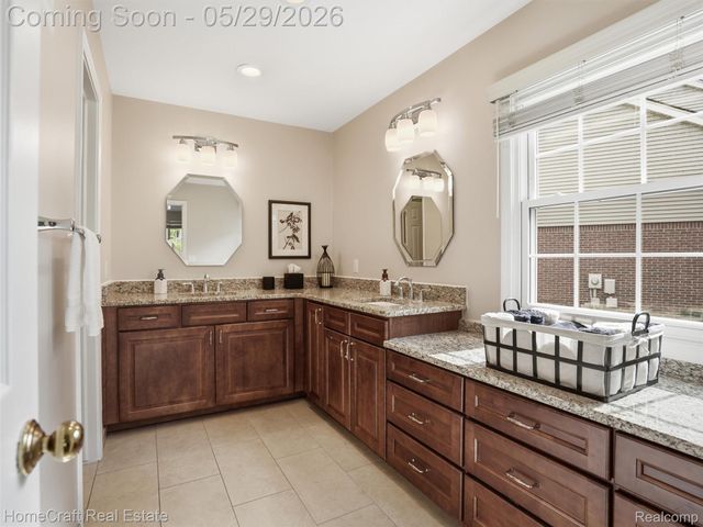 45088 DANBURY Road, Canton Charter Township, MI 48188