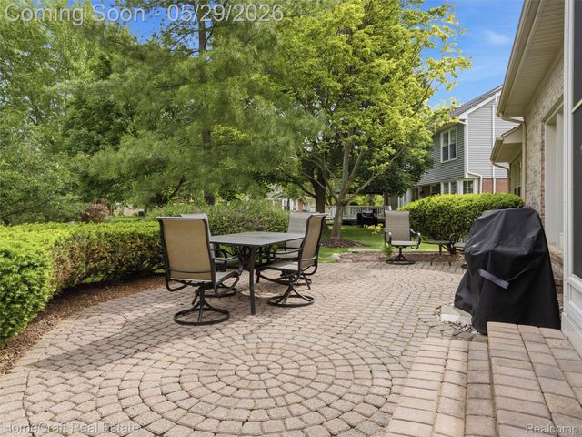 45088 DANBURY Road, Canton Charter Township, MI 48188