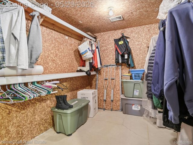 45088 DANBURY Road, Canton Charter Township, MI 48188