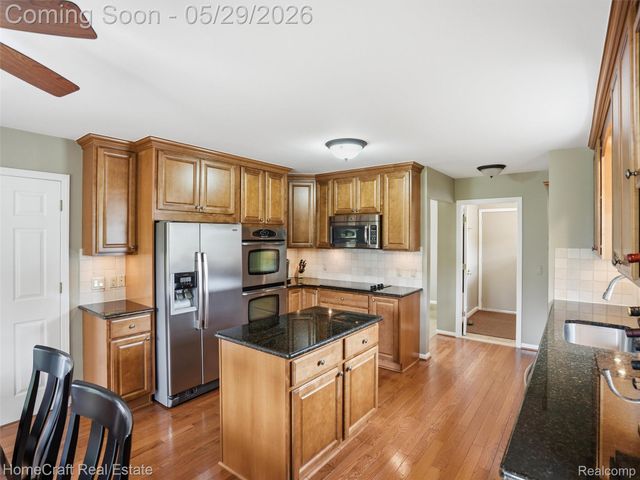 45088 DANBURY Road, Canton Charter Township, MI 48188