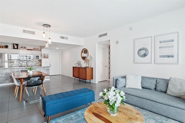 951 Brickell Ave 3207, Miami, FL 33131