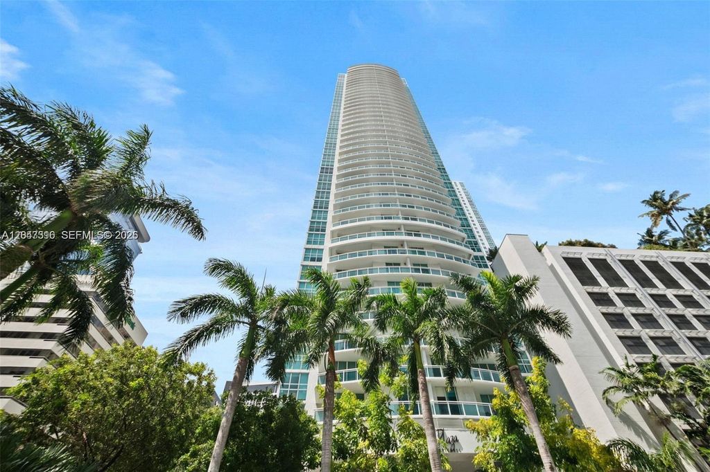 951 Brickell Ave 3207, Miami, FL 33131