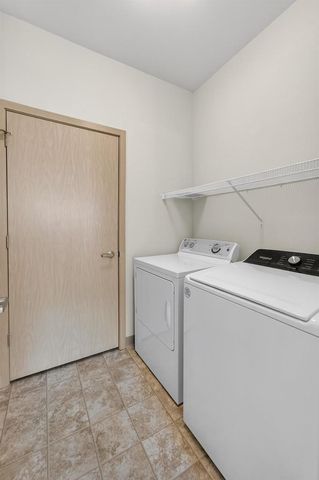 2815 No Oaks Ridge, Fitchburg, WI 53711