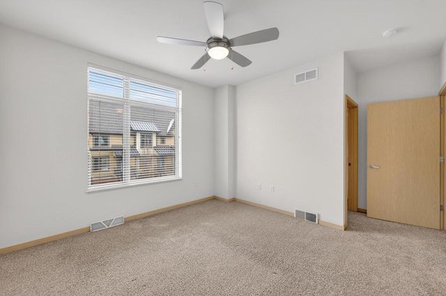 2815 No Oaks Ridge, Fitchburg, WI 53711