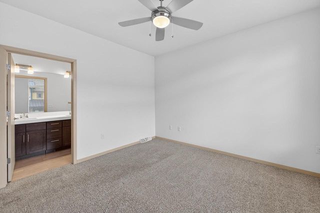 2815 No Oaks Ridge, Fitchburg, WI 53711