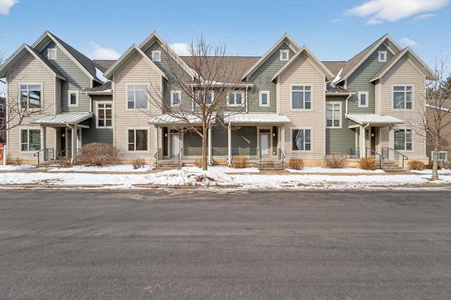 2815 No Oaks Ridge, Fitchburg, WI 53711