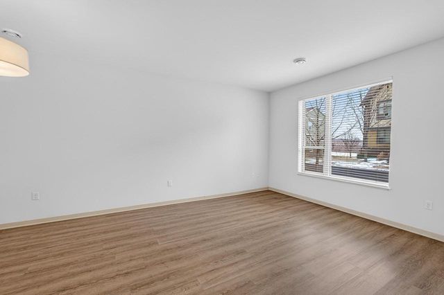 2815 No Oaks Ridge, Fitchburg, WI 53711