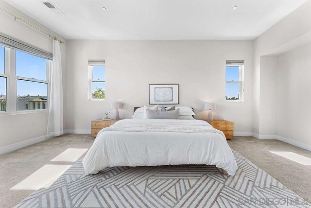 5330 Sweetwater Trl, San Diego, CA 92130