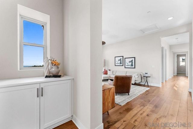 5330 Sweetwater Trl, San Diego, CA 92130