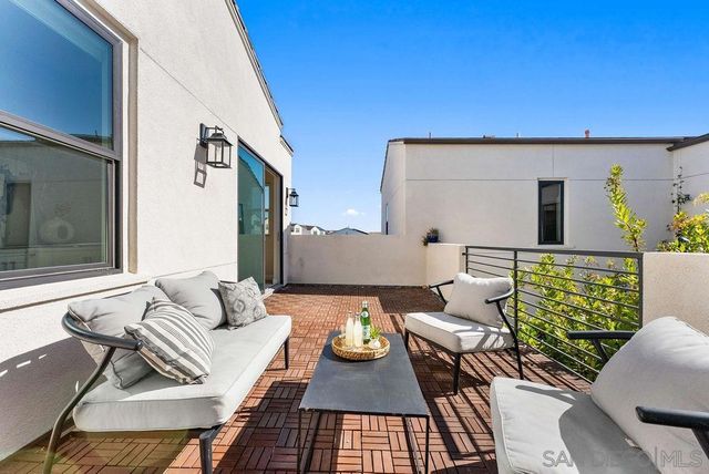 5330 Sweetwater Trl, San Diego, CA 92130