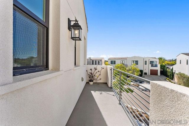 5330 Sweetwater Trl, San Diego, CA 92130