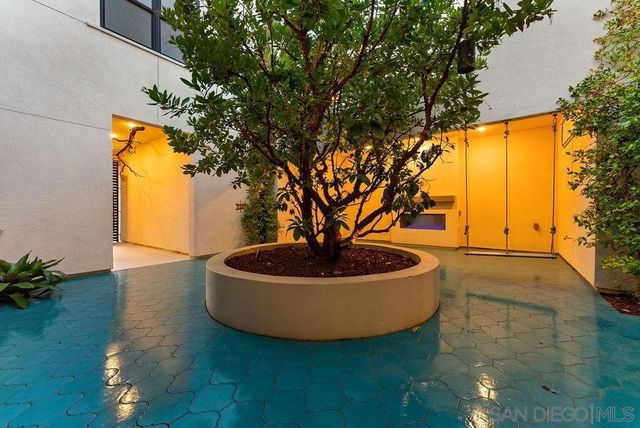 5330 Sweetwater Trl, San Diego, CA 92130