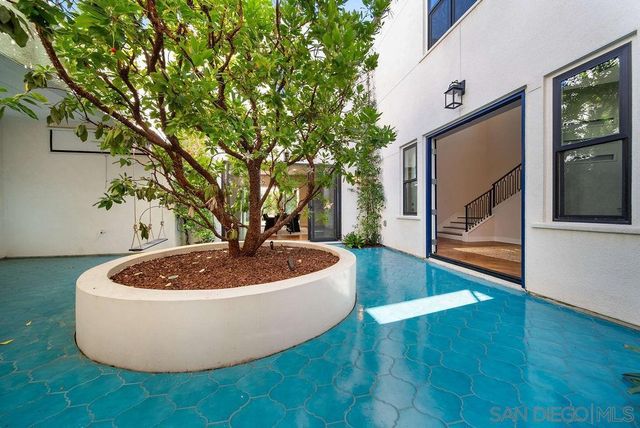 5330 Sweetwater Trl, San Diego, CA 92130