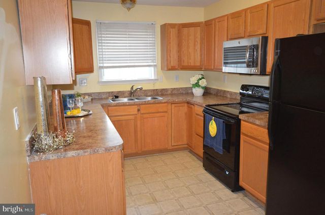39 SOPHIE LN, Bunker Hill, WV 25413