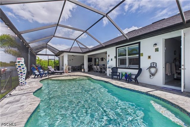 200 SW 30th AVE, Cape Coral, FL 33991