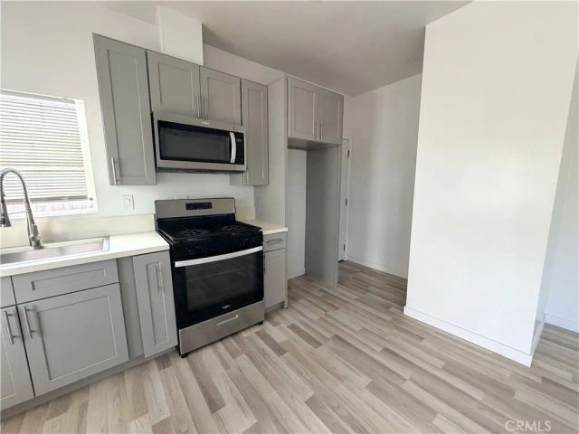 1020 W 67th Street, Los Angeles, CA 90044