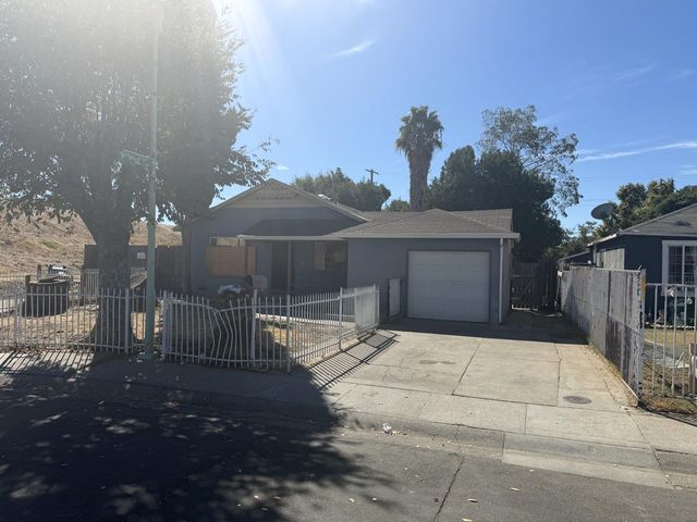 300 Indiana Ave, Sacramento, CA 95833