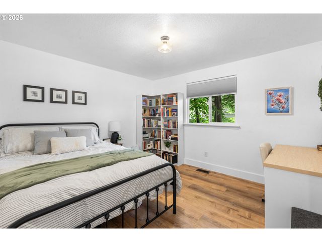 1980 Sw QUINNEY Ave, Pendleton, OR 97801