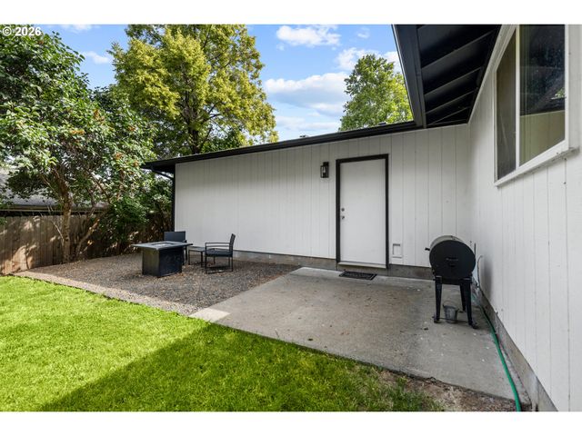 1980 Sw QUINNEY Ave, Pendleton, OR 97801