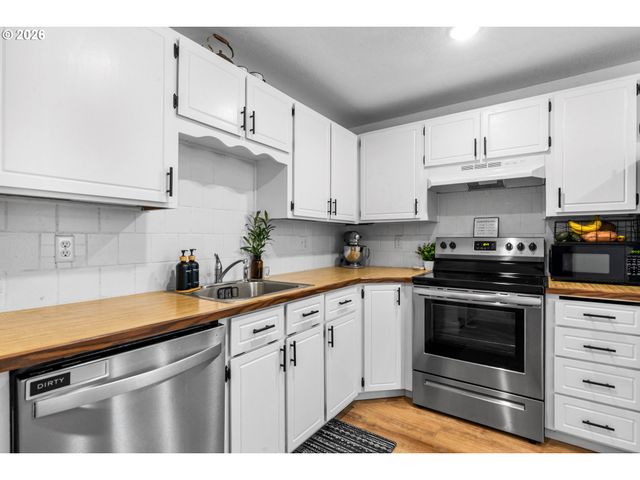 1980 Sw QUINNEY Ave, Pendleton, OR 97801