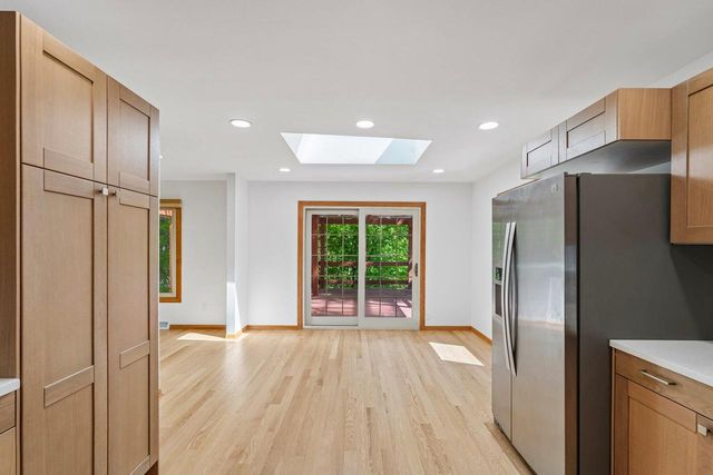 7130 Maple TERRACE, Wauwatosa, WI 53213