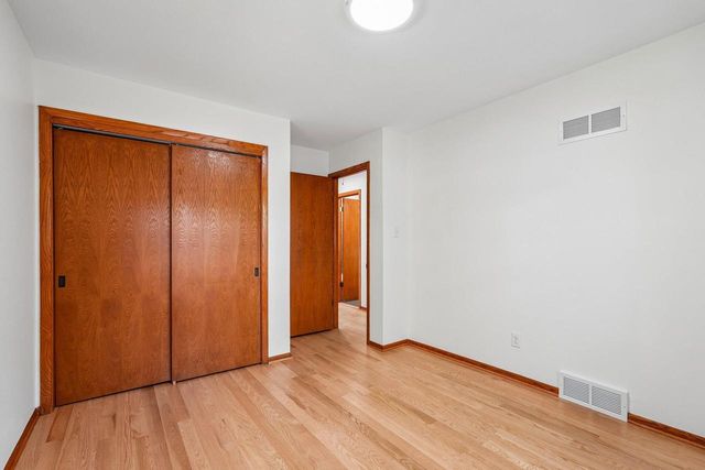 7130 Maple TERRACE, Wauwatosa, WI 53213