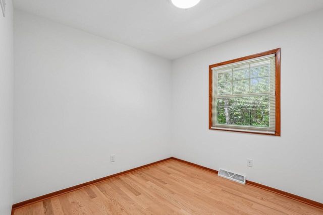 7130 Maple TERRACE, Wauwatosa, WI 53213