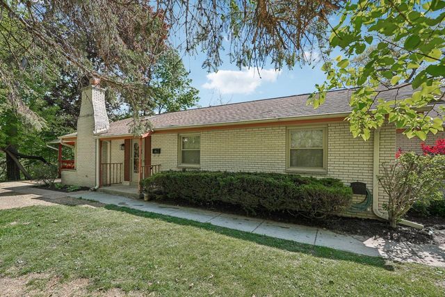 7130 Maple TERRACE, Wauwatosa, WI 53213