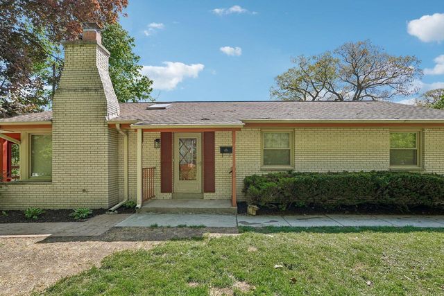 7130 Maple TERRACE, Wauwatosa, WI 53213