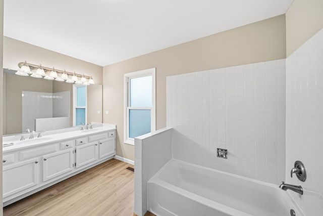 1435 Tanglewood Drive, Crystal Lake, IL 60014