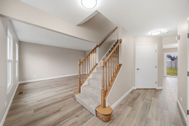 1435 Tanglewood Drive, Crystal Lake, IL 60014