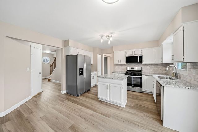 1435 Tanglewood Drive, Crystal Lake, IL 60014