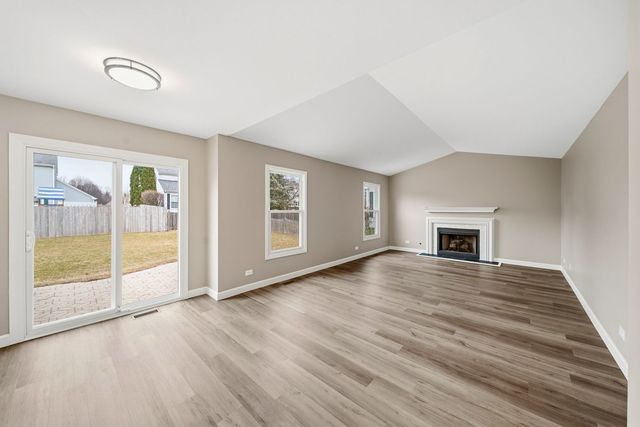 1435 Tanglewood Drive, Crystal Lake, IL 60014