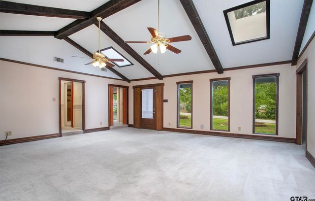 10187 Crestview Dr, Tyler, TX 75707