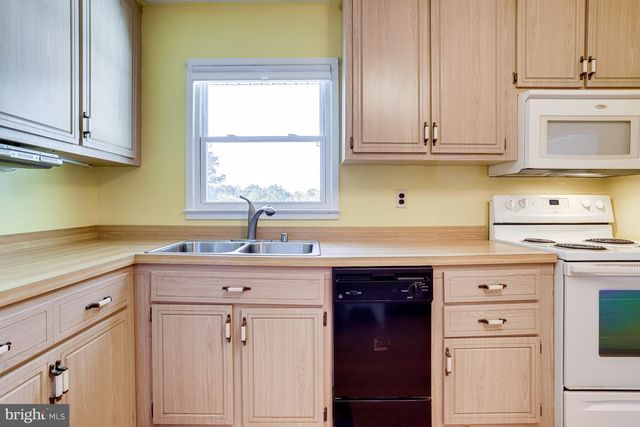 13714 GRAN DEUR DR, Woodbridge, VA 22193