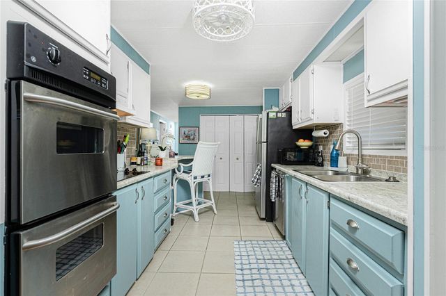 1300 SANDERLING DRIVE, Englewood, FL 34224