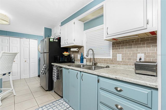 1300 SANDERLING DRIVE, Englewood, FL 34224