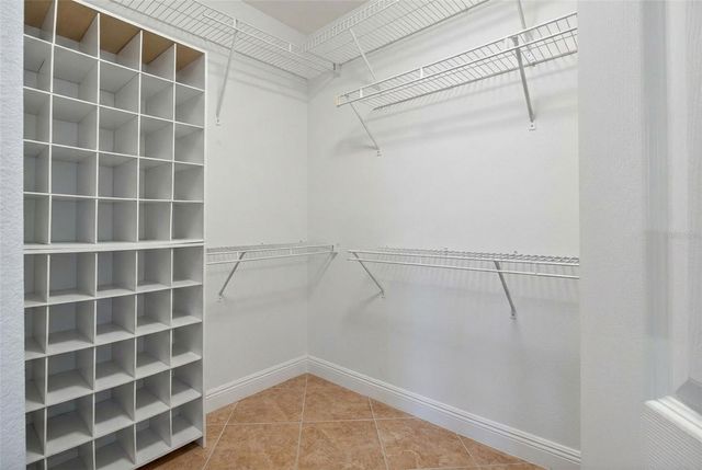 12611 PINEFOREST WAY E, Largo, FL 33773