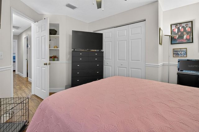12611 PINEFOREST WAY E, Largo, FL 33773