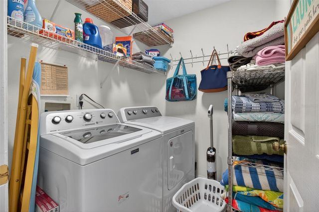 12611 PINEFOREST WAY E, Largo, FL 33773