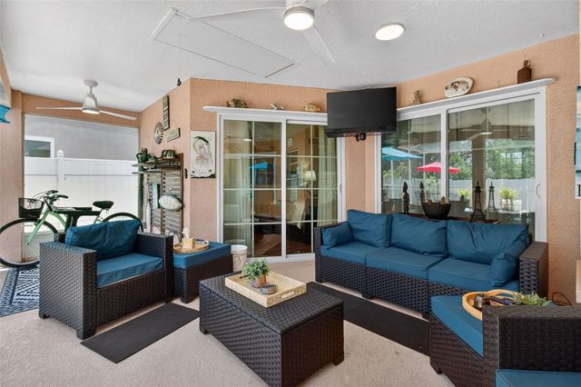 12611 PINEFOREST WAY E, Largo, FL 33773