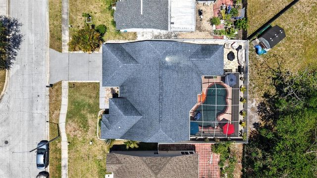 12611 PINEFOREST WAY E, Largo, FL 33773