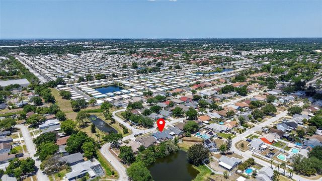 12611 PINEFOREST WAY E, Largo, FL 33773