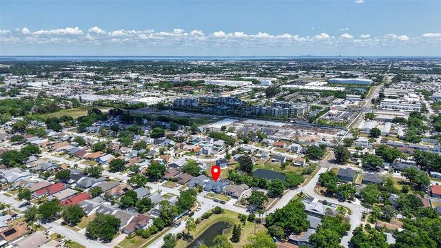 12611 PINEFOREST WAY E, Largo, FL 33773