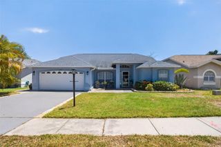 12611 PINEFOREST WAY E, Largo, FL 33773