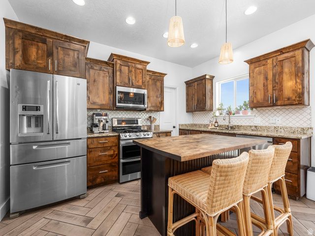 256 W HORIZON LOOP, Elk Ridge, UT 84651