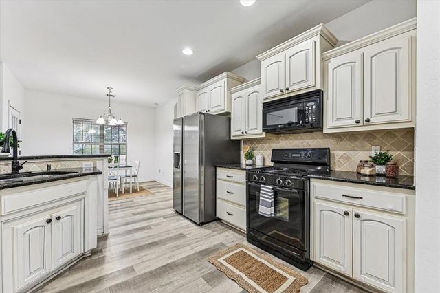 310 N Kyle Court, Stillwater, OK 74075