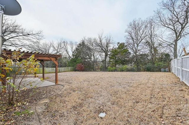 310 N Kyle Court, Stillwater, OK 74075