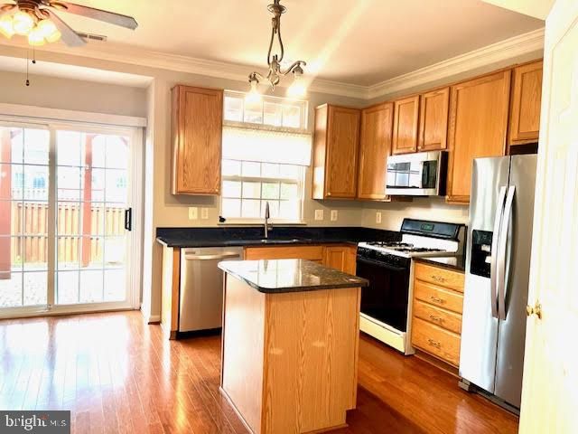 44484 WATERTOWN TER, Ashburn, VA 20147