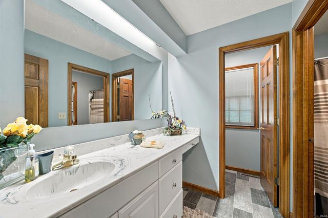 606 Shady Creek Drive, Lafayette, IN 47905